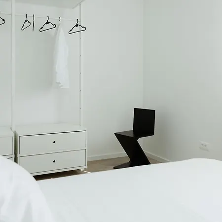Minimalist Haven With Balcony And Garage Parking Place *