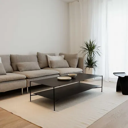 Minimalist Haven With Balcony And Garage Parking Place Spalato